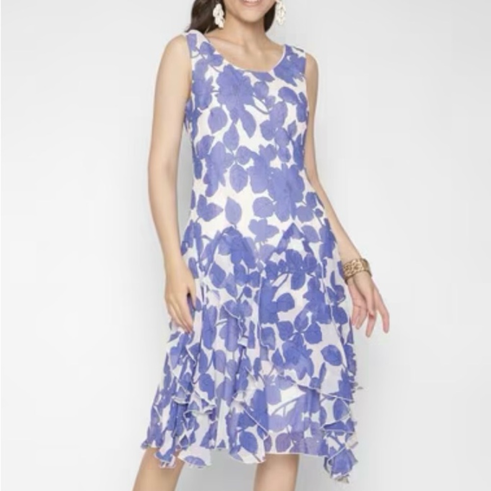 Leaf Print Ruffled Dress
